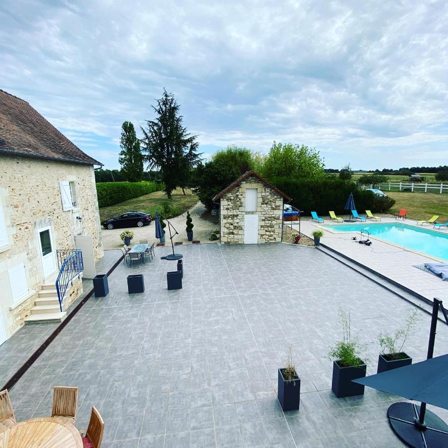 Kourline Villalunoterie Futuroscope Piscine Spa Oyre Zewnętrze zdjęcie